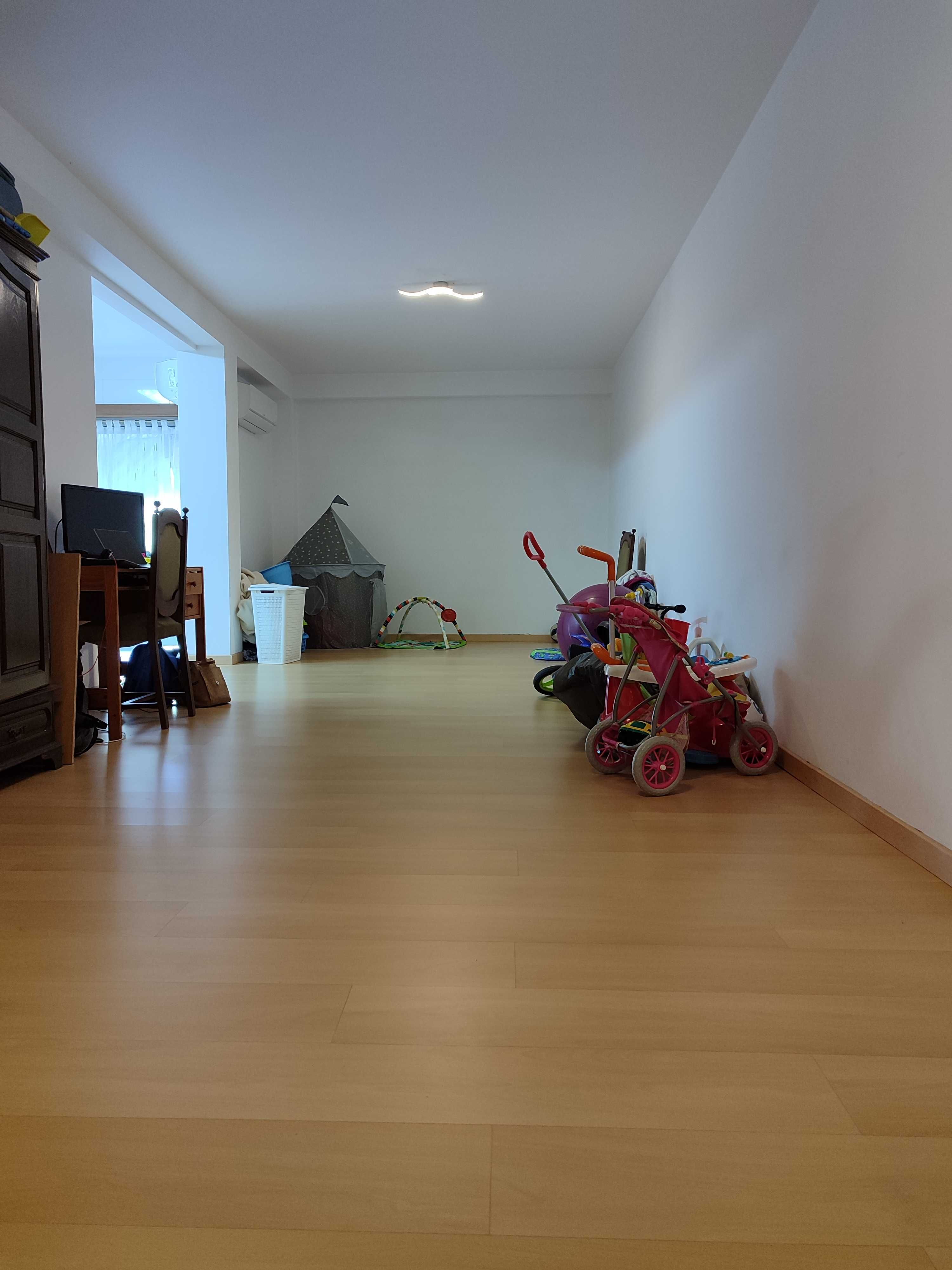 Arrenda-se apartamento T3 na Rua Gruta da Moura, em Coimbra