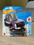 Miniatura Hot Wheels Nissan Skyline 2000GT-R LBWK