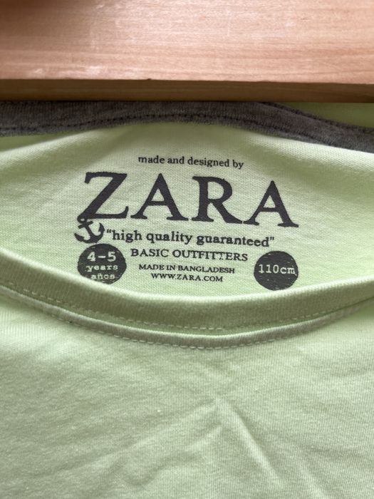 T-shirt verde da zara