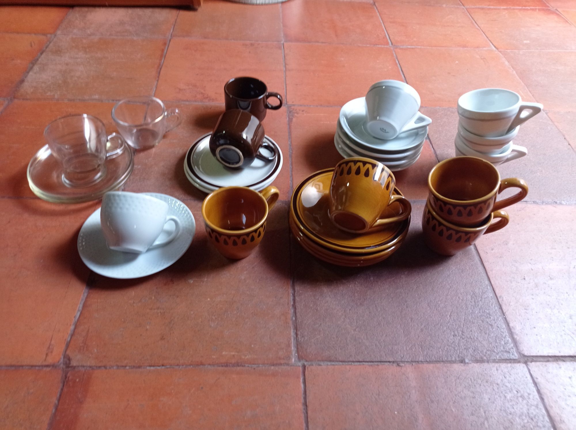 Conjuntos de chávenas de café