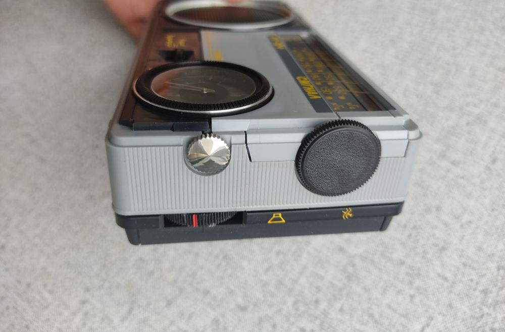 Радиоприемник портативный карманный