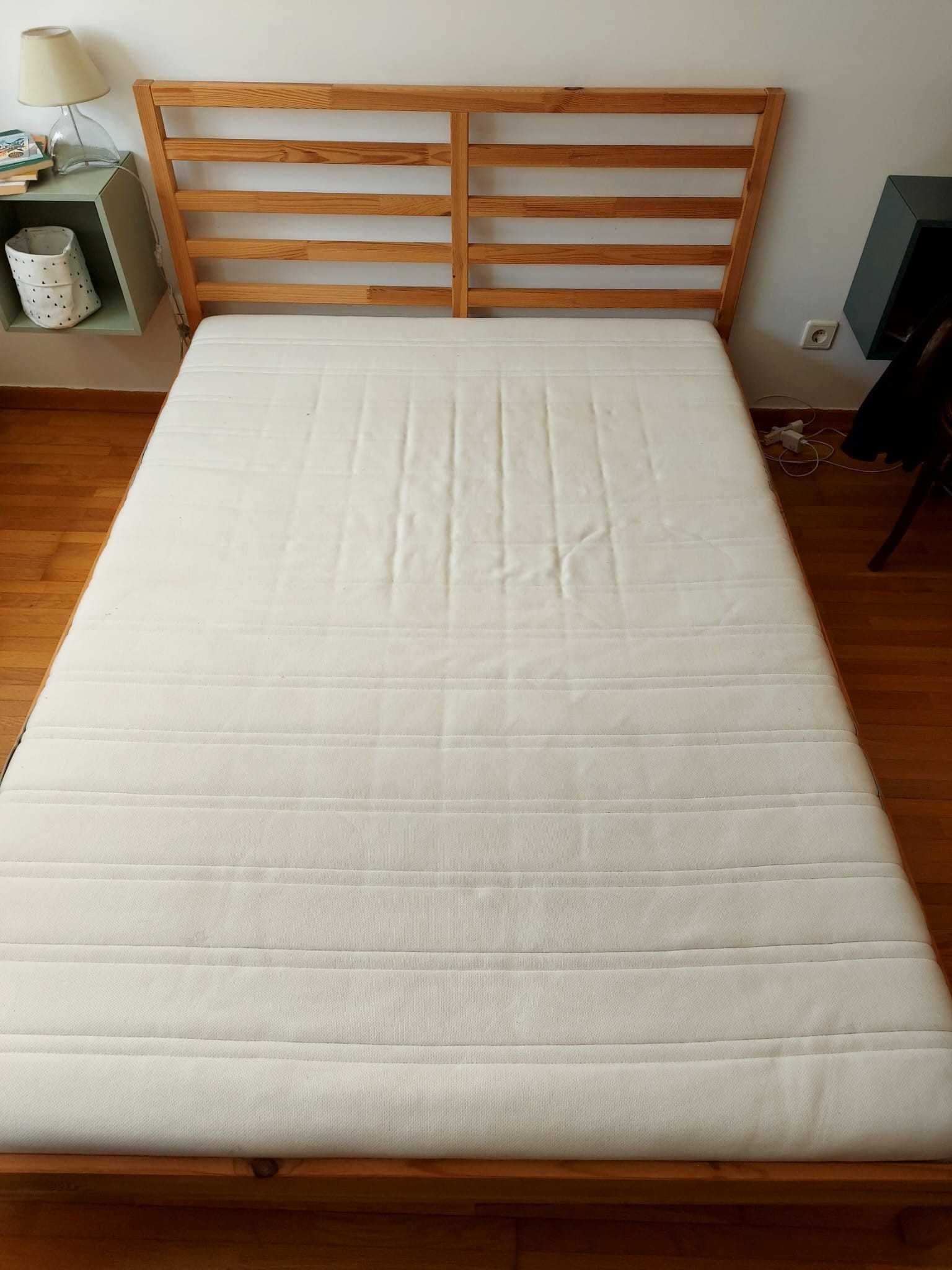 Cama casal IKEA Pinho
