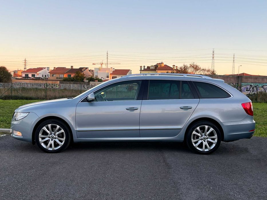 Skoda Superb 2.0 TDI Nacional Full Extras