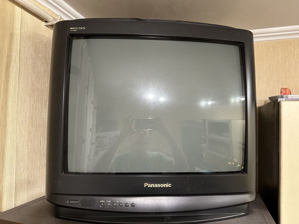 Продаю телевизор:телевізор Panasonic TC-2160R, 51 см по диагонали