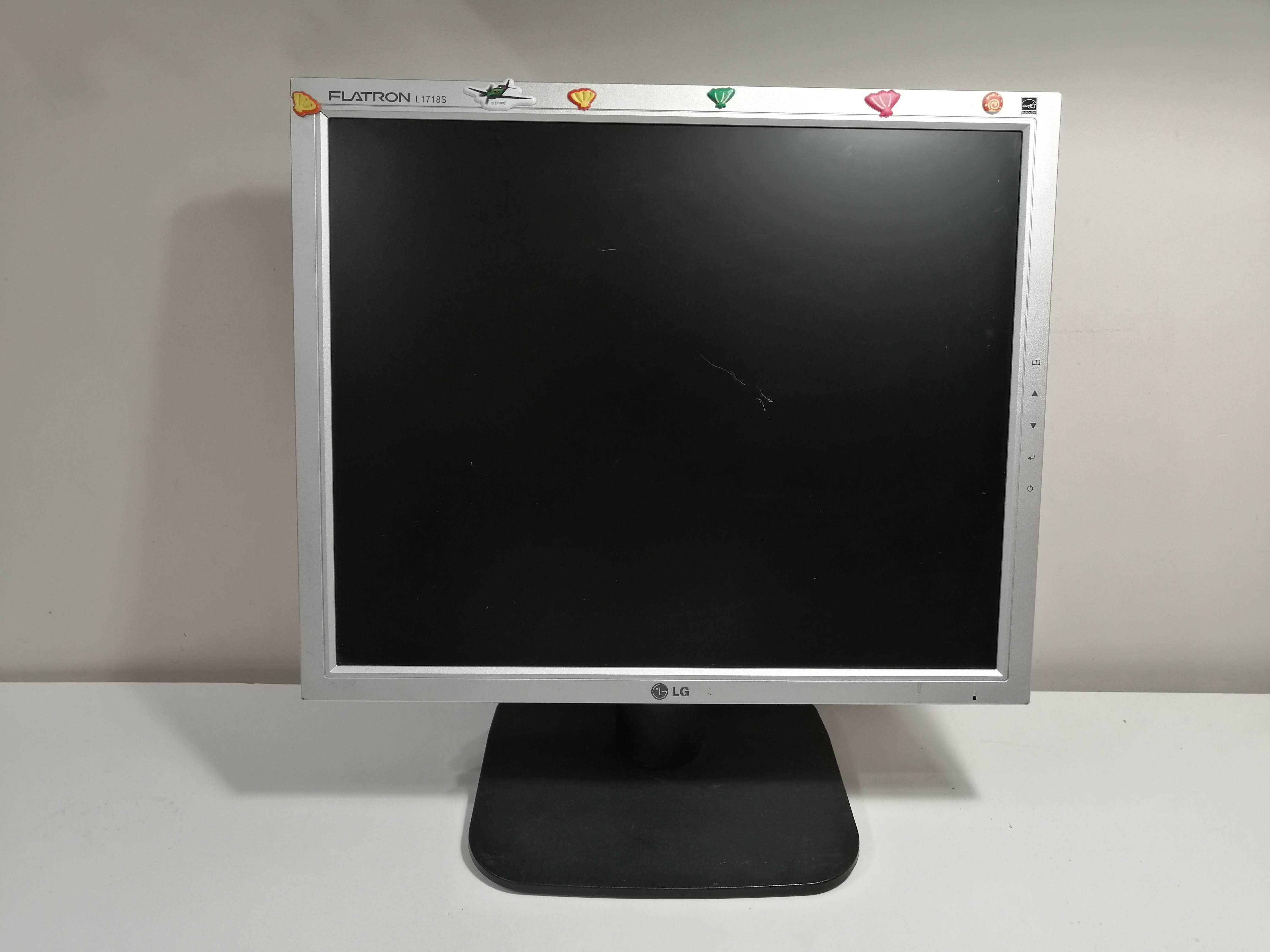 Monitor LCD 14" Monitor LCD 14"