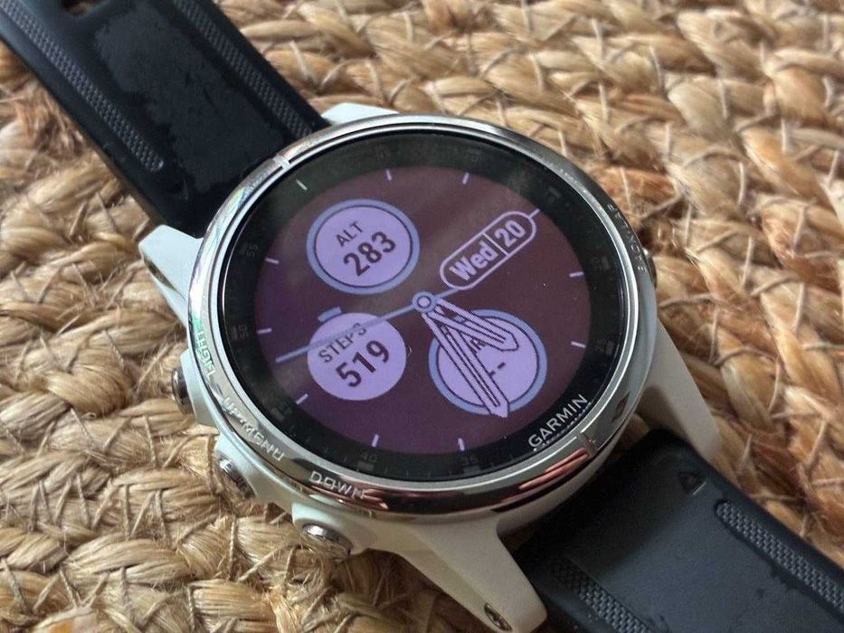 Продам годинник Garmin Fenix 5S Plus
