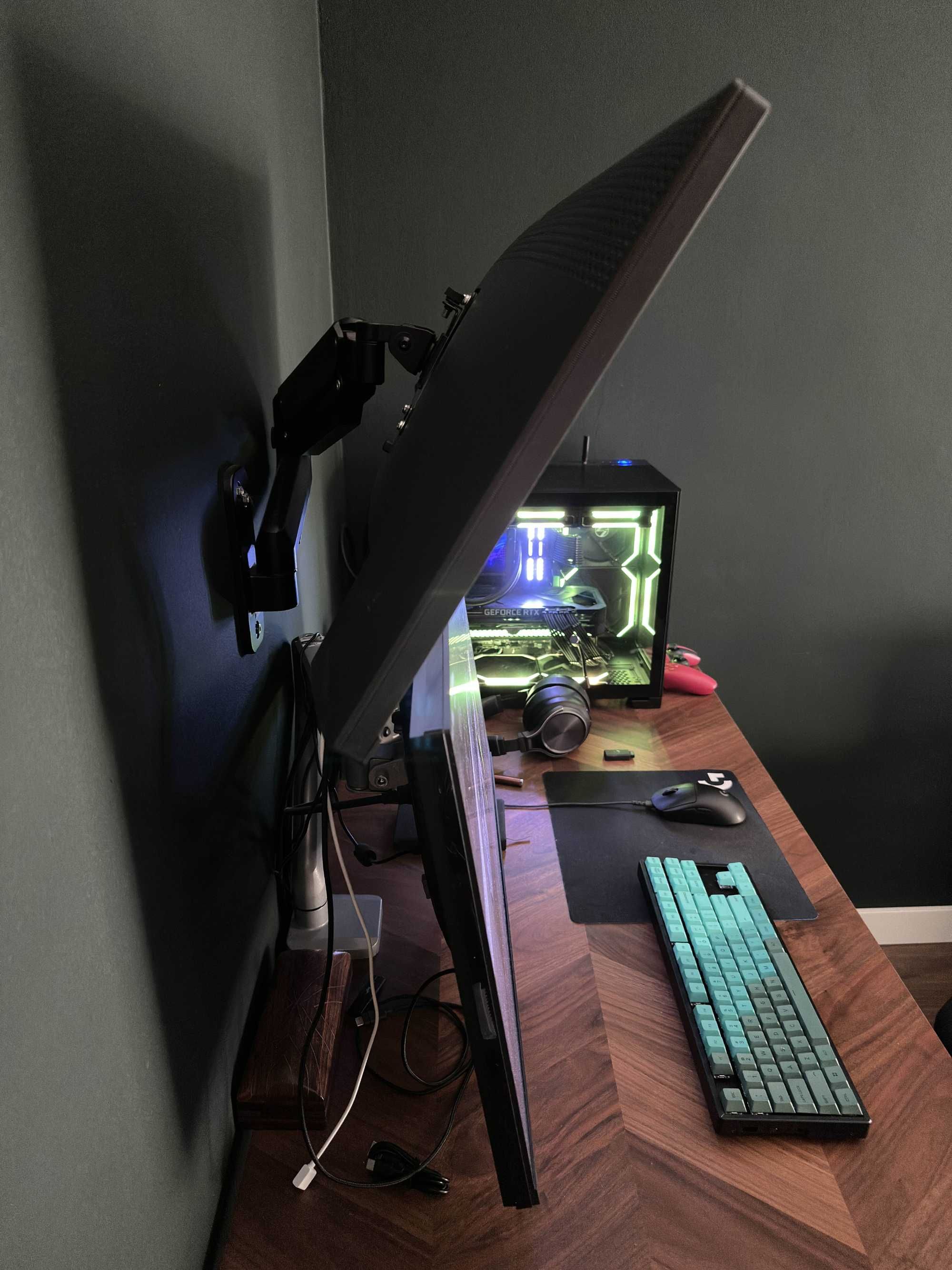 Conjunto de 2 monitores 27?" (BenQ 4K + LG 2K 144Hz)