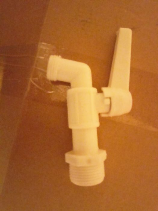 Kranik do wody lub piwa