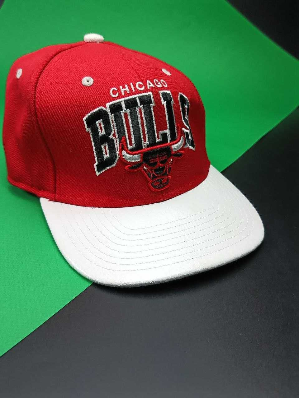 Снепбек. Snapback Chicago Bulls. Стильний снепбек. Кепка Чікаго