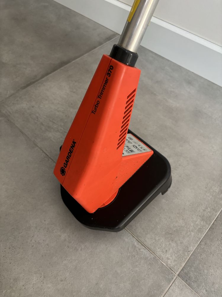 Podkaszarka Gardena Turbo Trimmer 370