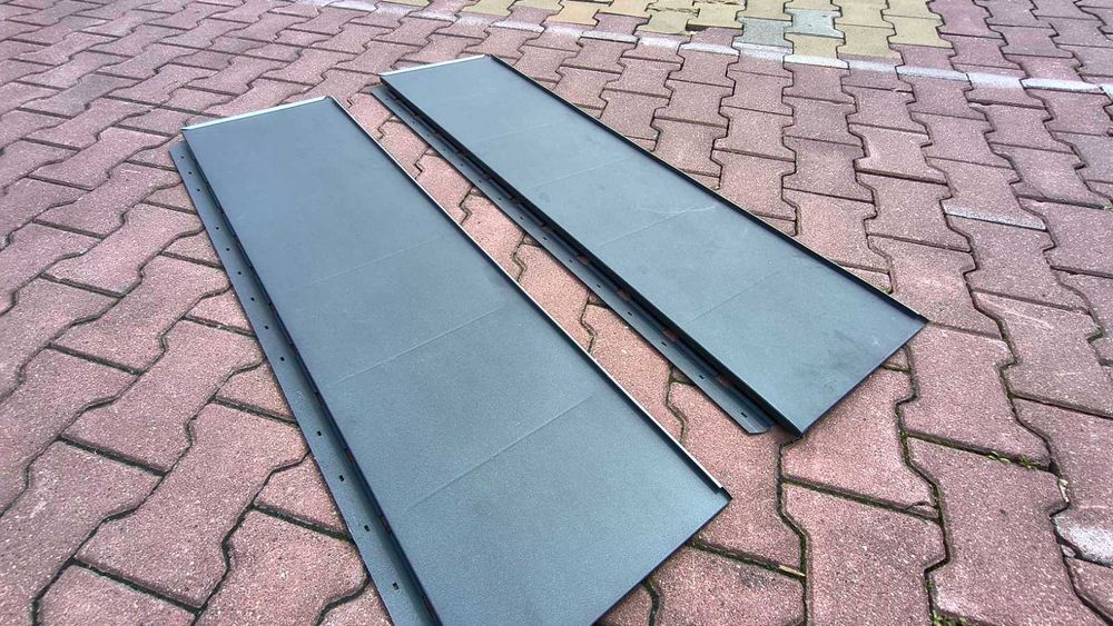 Blachodachówka płaska grafitowa od ręki Blachtex Klęczany