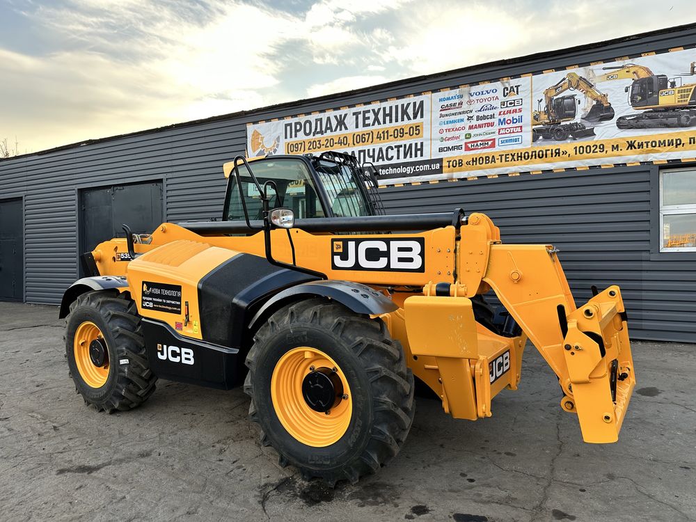 Телескопічний навантажувач JCB