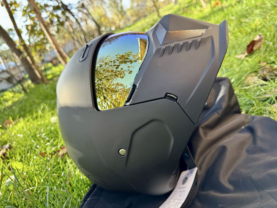 Шолом, шлем scorpion