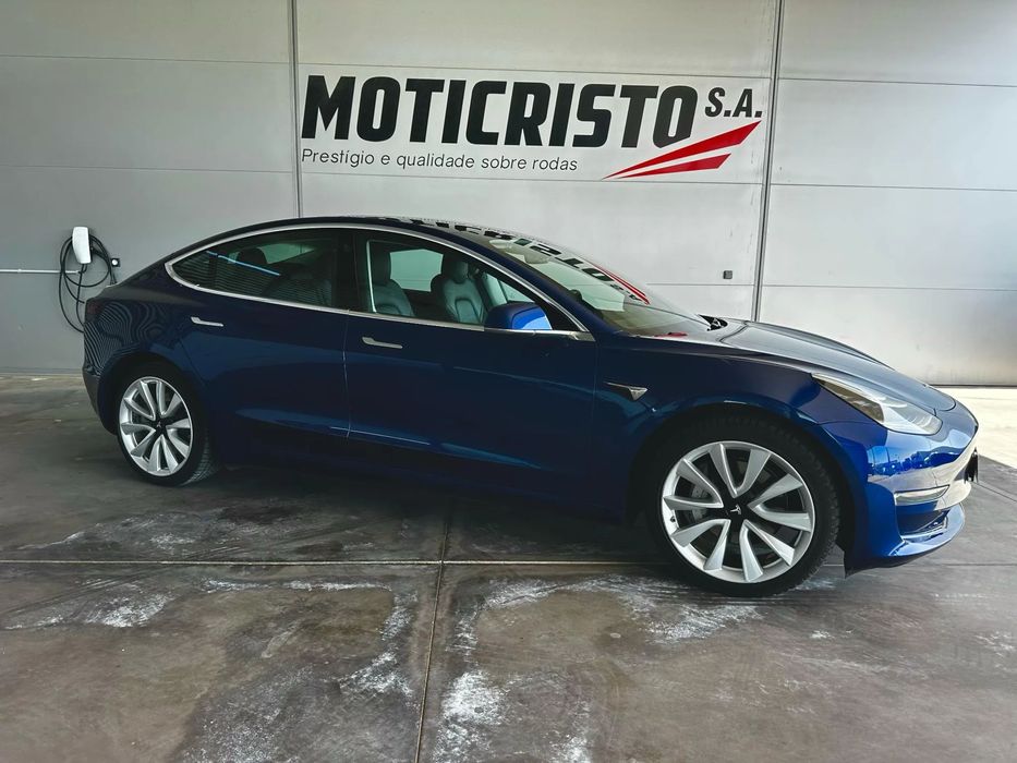 Tesla Model 3 Long Range AWD Dual Motor