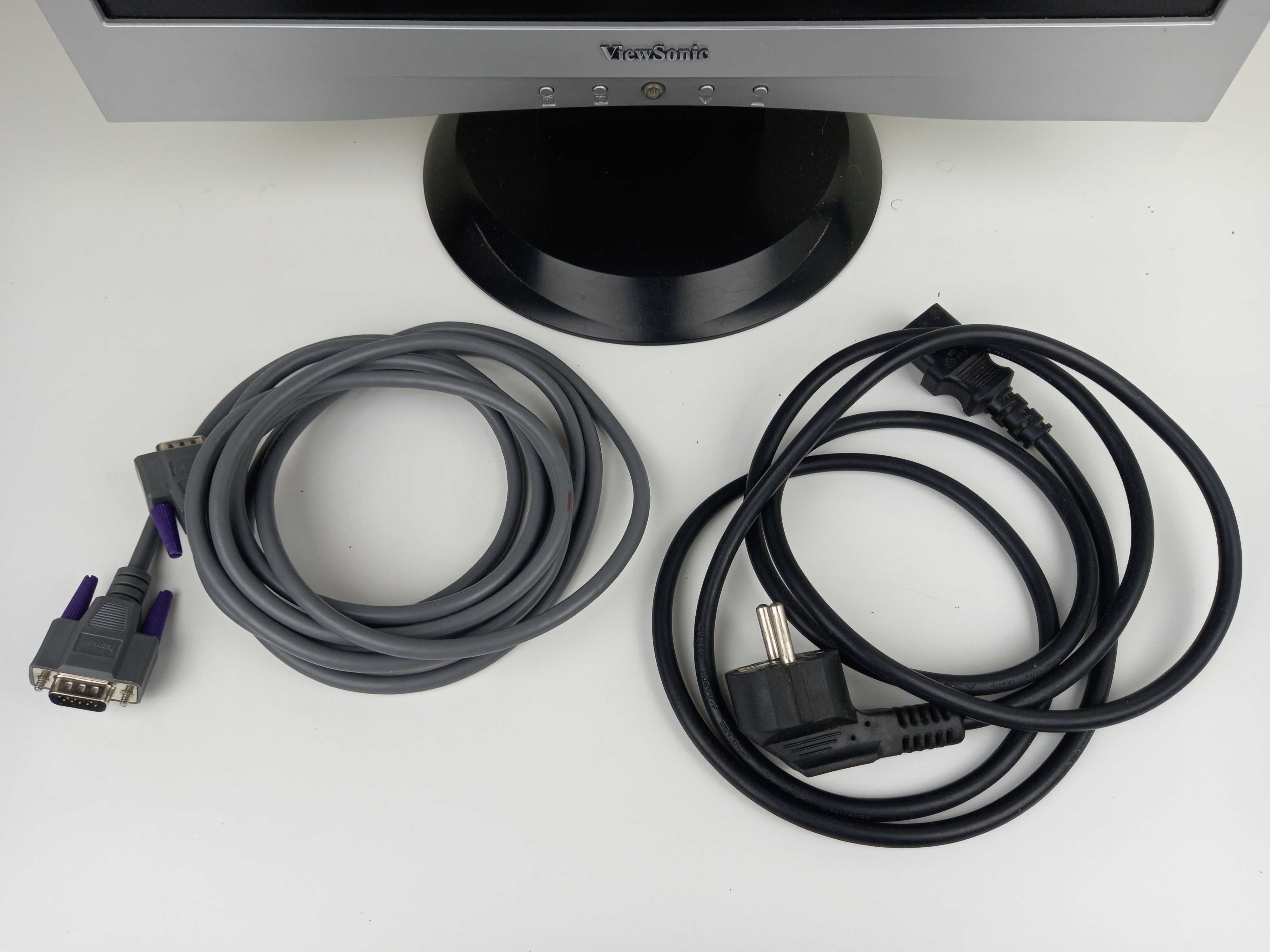 Monitor ViewSonic VA903m LCD 19″ + okablowanie