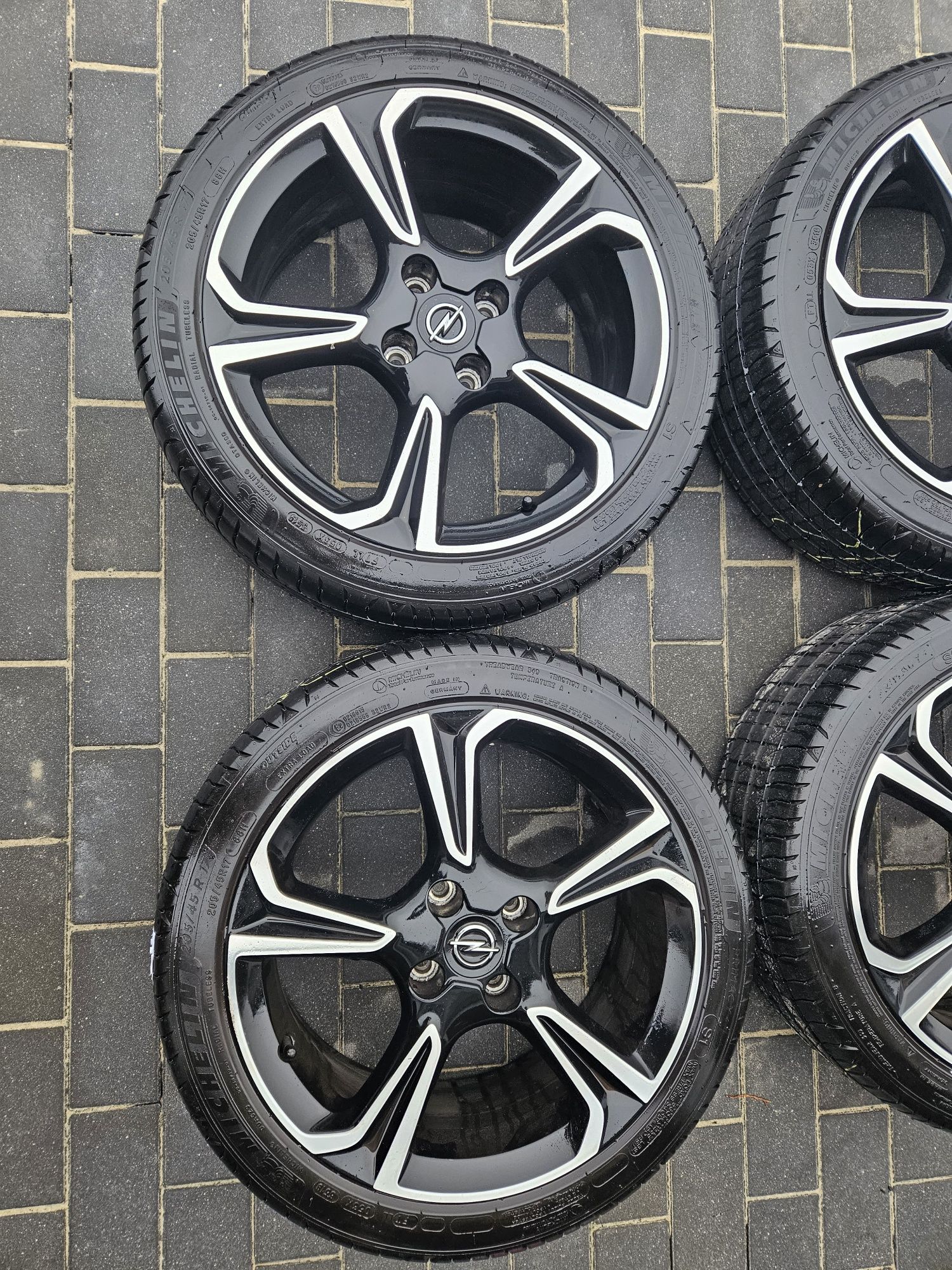 Alufelgi 17 Koła Opel Corsa F 4x108 lato