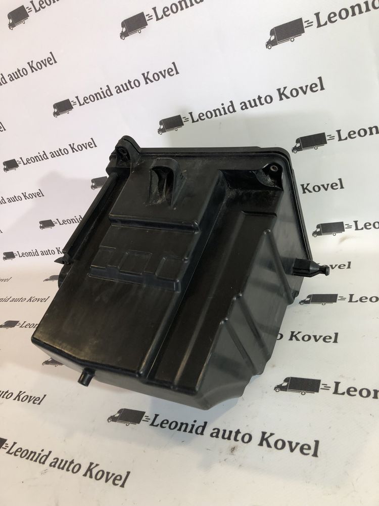 Короб, корпус для запобіжників під капот Renault Master 3, Opel Movano