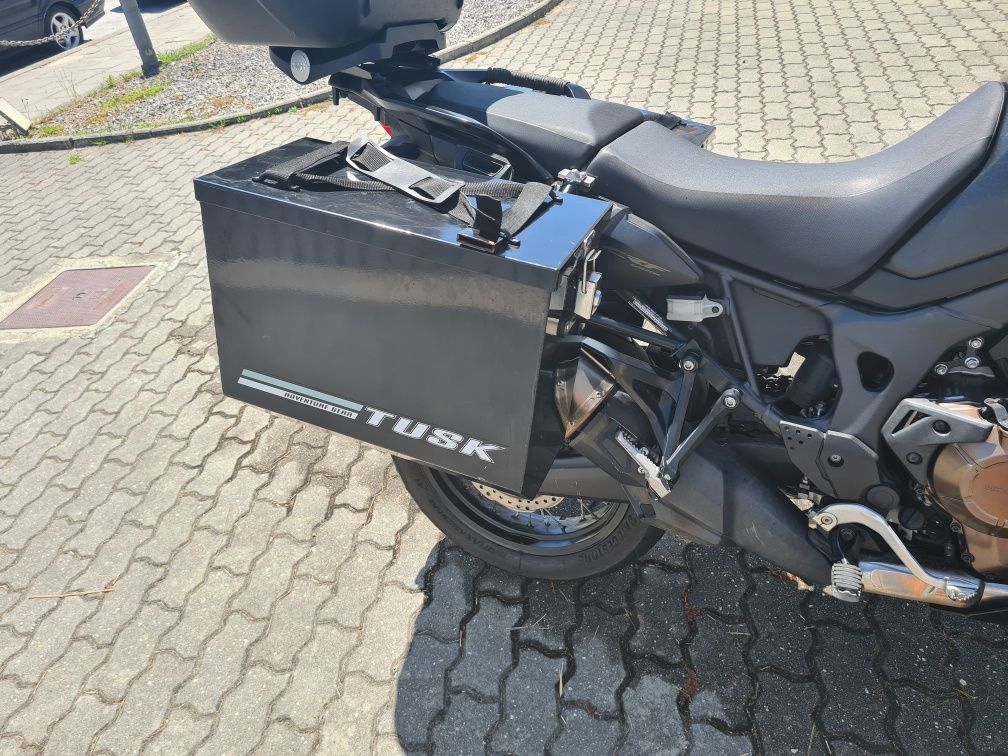 Africa twin full extras