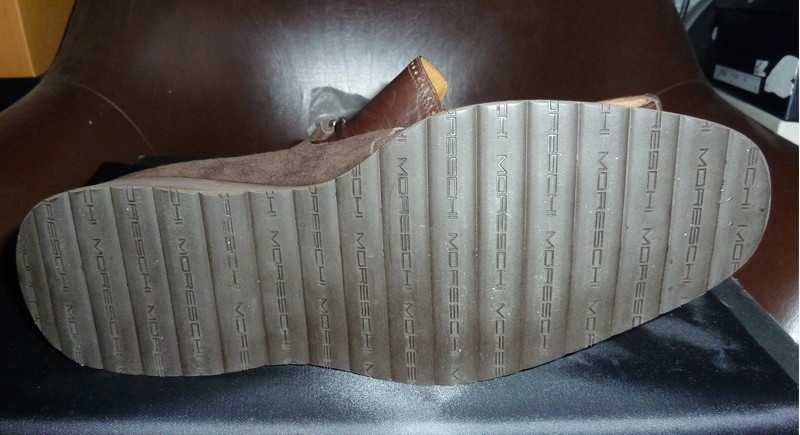 Sapatos novos com pequeno defeito Moreschi 39.5 - SALDO