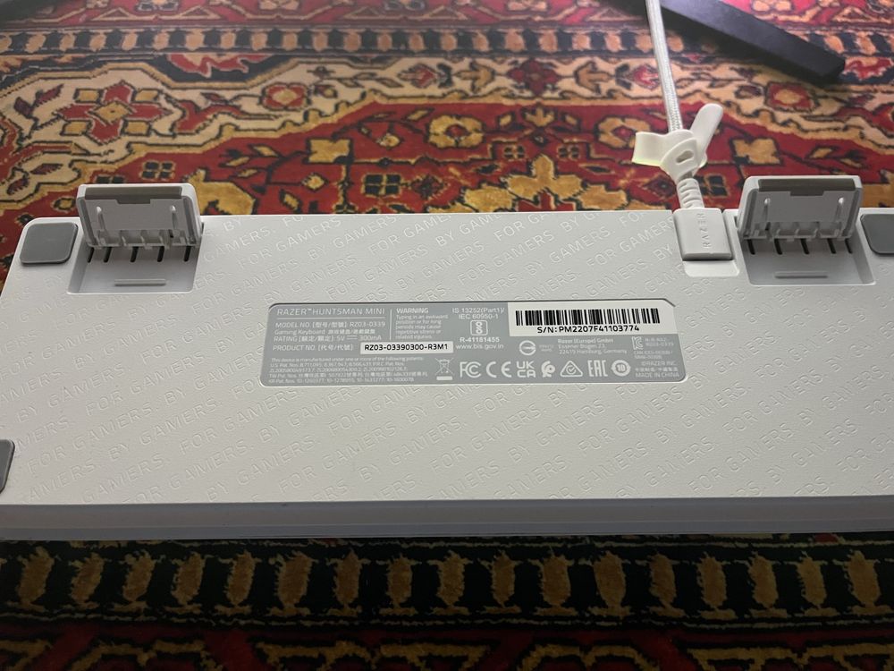 Razer huntsman mini mercury white purple switch