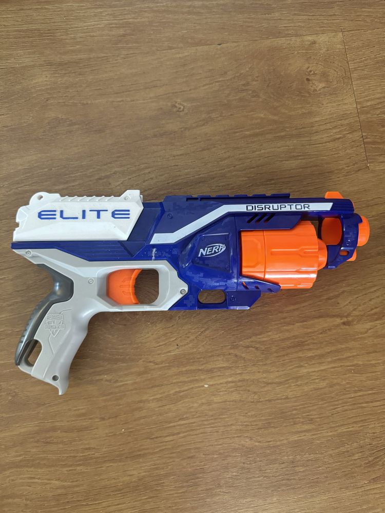 Pistolas Nerf  e Arco Nerf (várias)