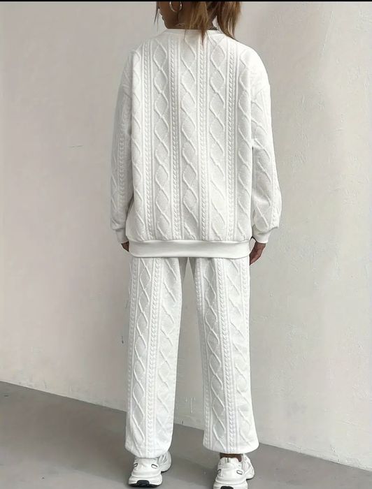 Nowe spodnie damskie M jjoggery