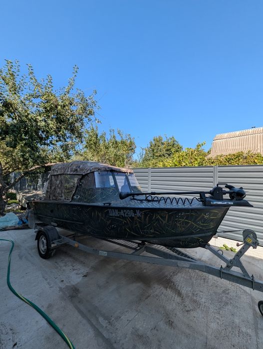 Катер човен Прогрес 2 Honda 50 лафет