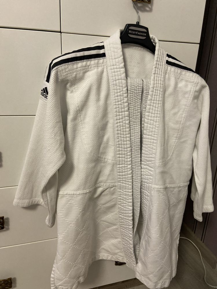 Кимоно для дзюдо