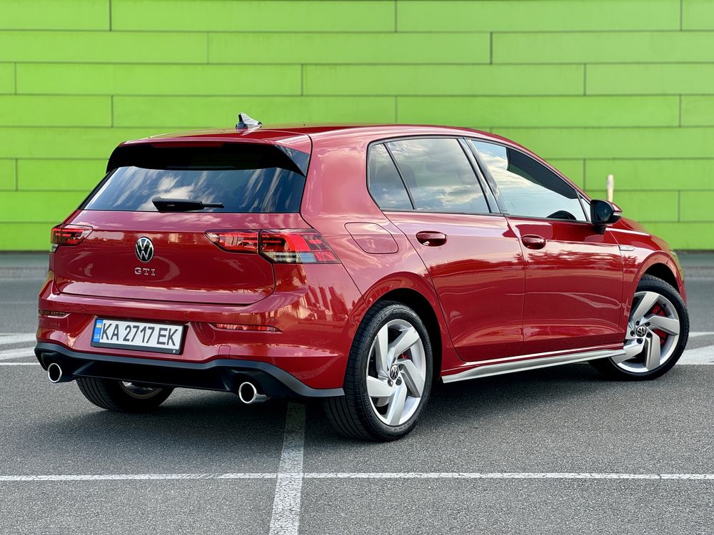Volkswagen Golf GTI Official