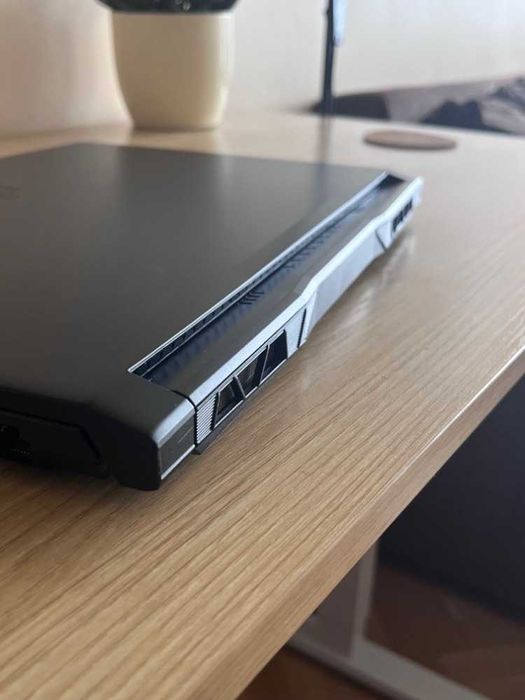 Laptop gamingowy MSI Katana GF66 11UD