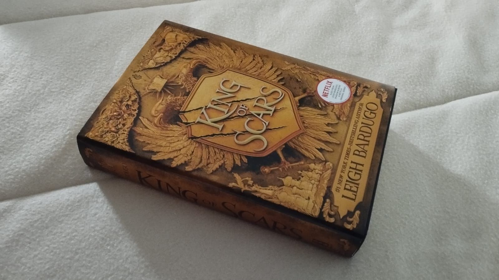 "king of scars" de Leigh Bardugo em capa dura