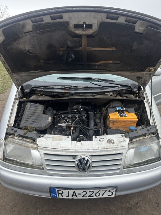 Продам Фольцваген шаран 1,9 дизель