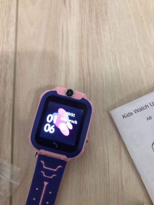 Smartwatch dziecięcy