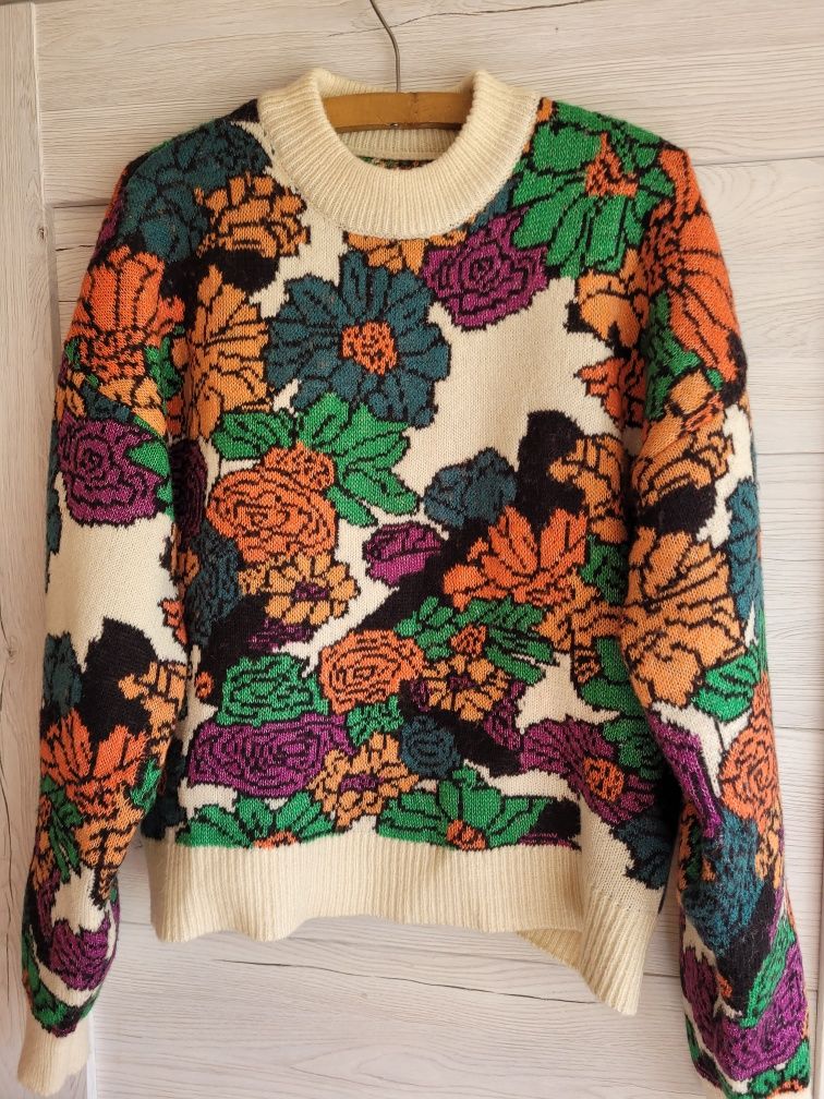 Piękny Sweter w kwiaty M Reserved