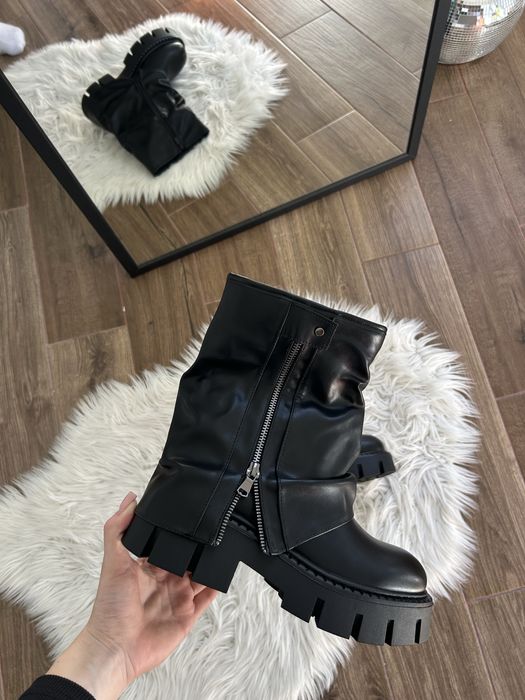 Зимові чоботи жіночі