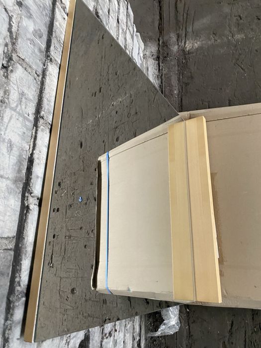 Lustro łazienkowe na płycie MDF nowe 63x63