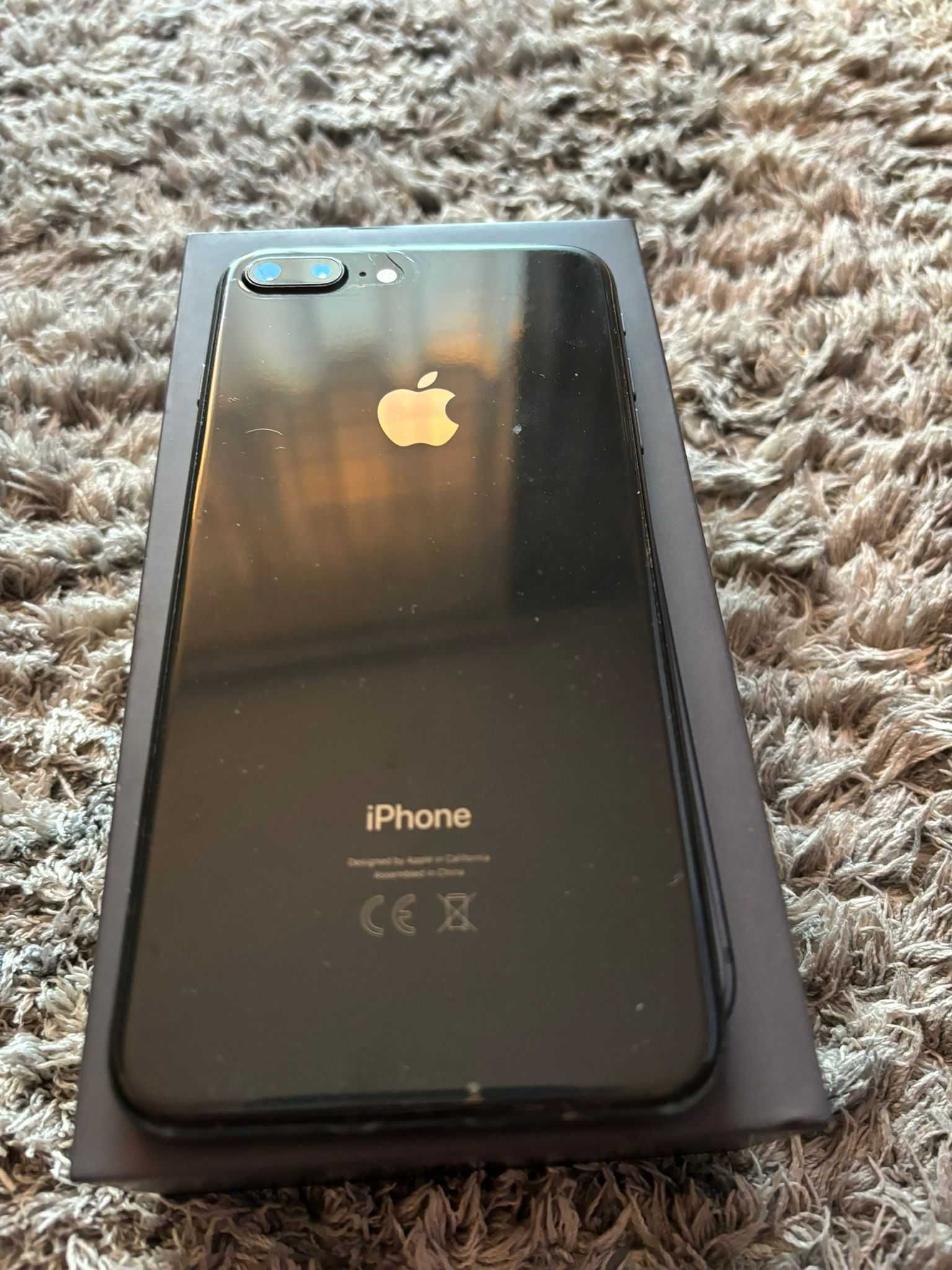 IPhone 8 Plus czarny 64 GB