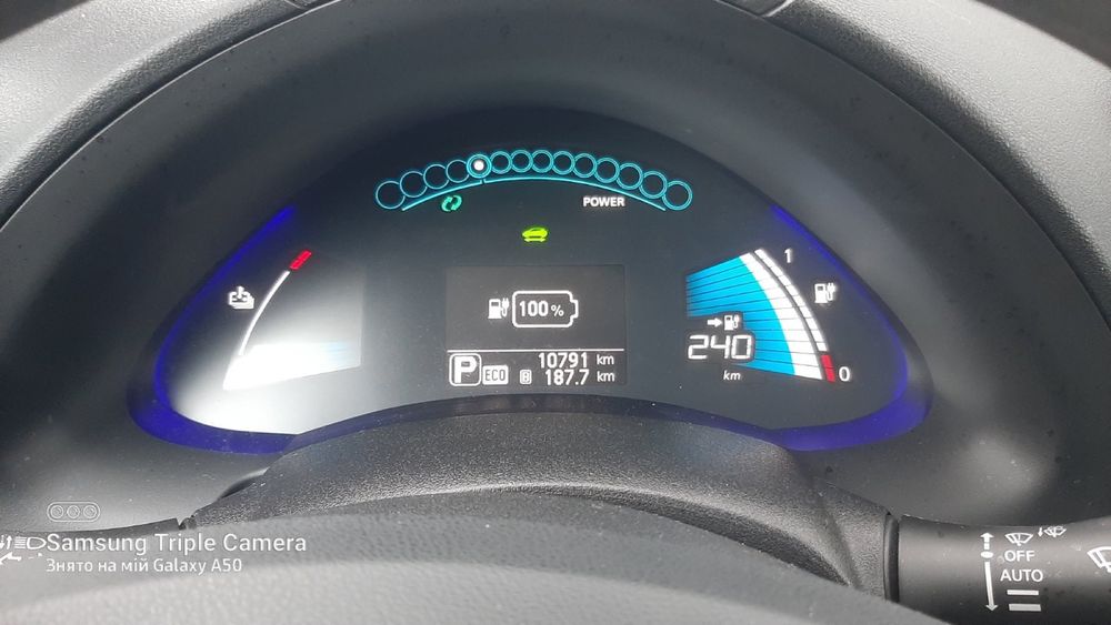 Nissan leaf 30kw