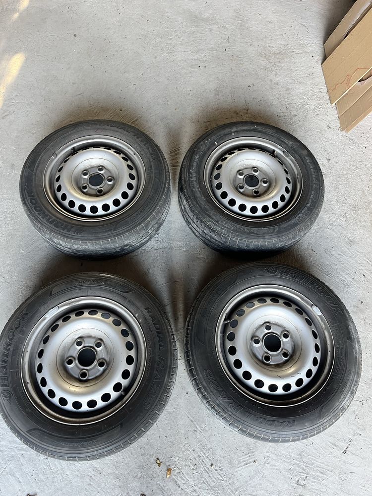 Sprzedam koła od Vw T5 205/65/R16C, felgi z oponami