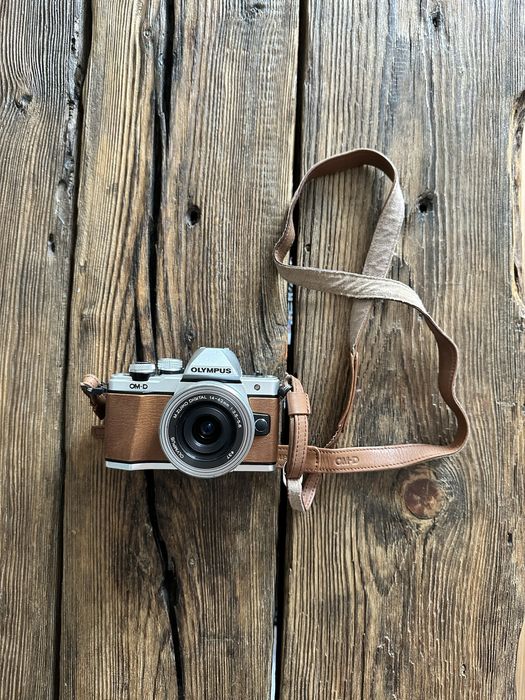 Aparat OLYMPUS OMD E-M10 II - Limitowana vintage edycja | Stan idealny