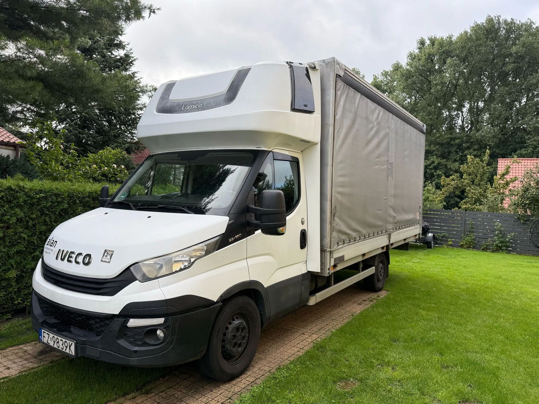 Iveco Daily  Auto dostawcze plandeka