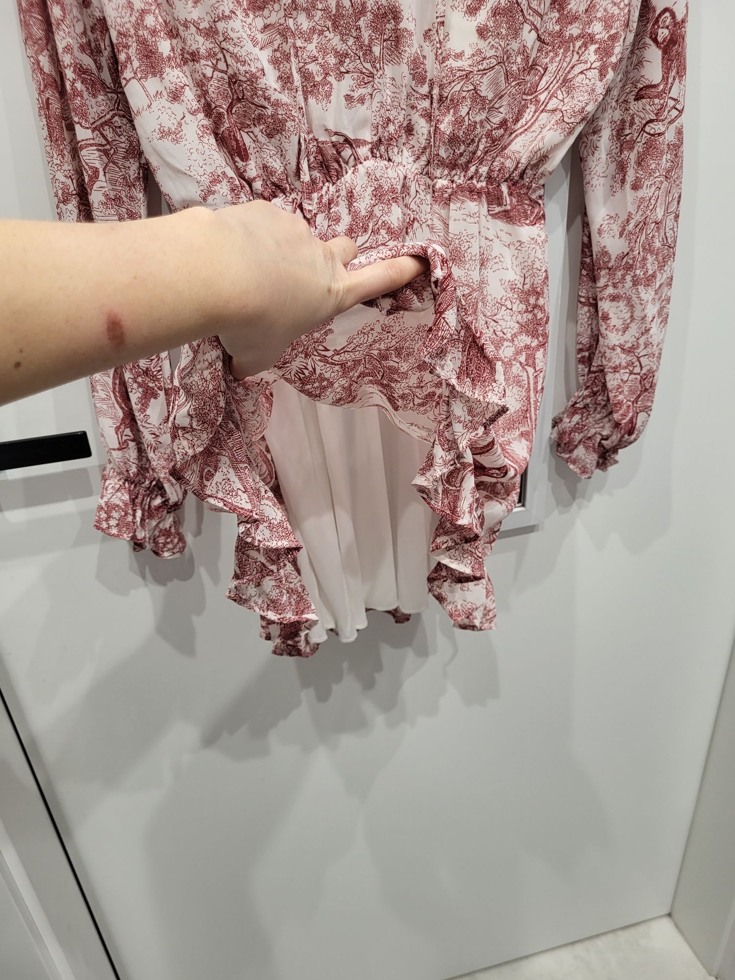 Sukienka S M missguided szyfonową lekka zara rozkloszowana mini