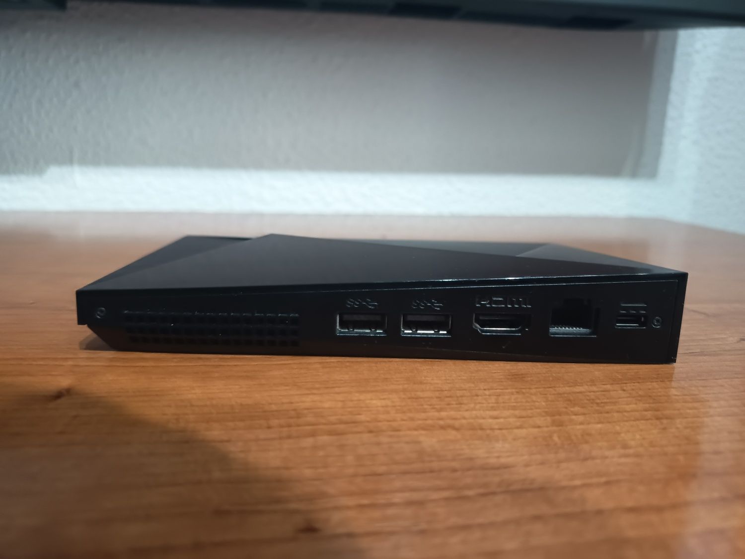 NVIDIA Shield TV Pro com extras