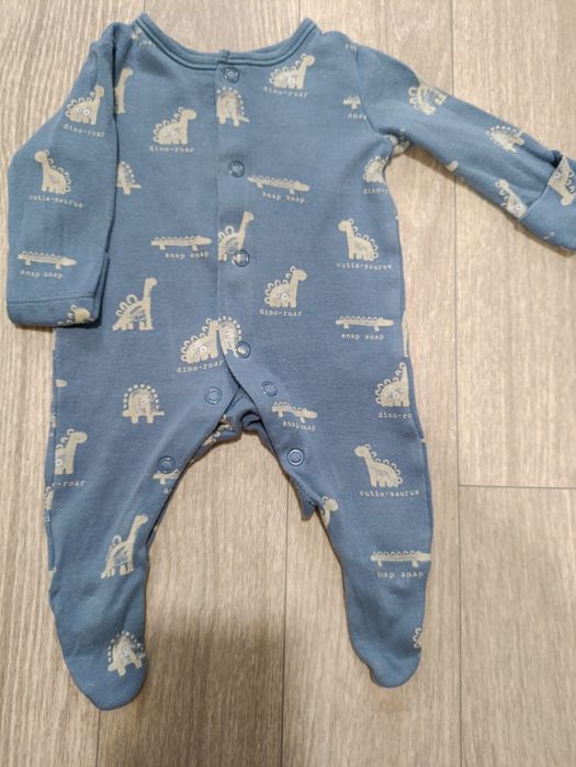 Для новонароджених 48-50 см.