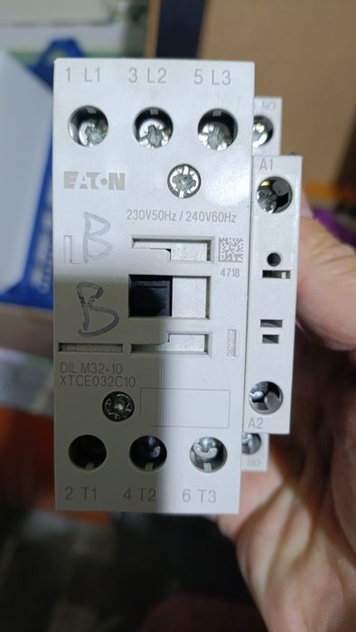 Контактор DILM32-10, Eaton