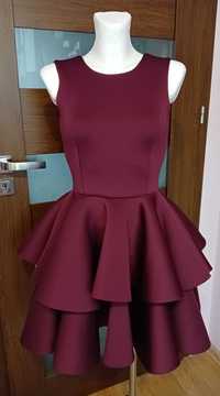 Burgundowa elegancka piankowa sukienka EMO 34 princeska rozkloszowana
