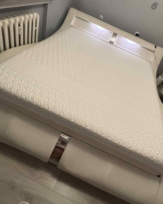 Łóżko sypialniane duże 180x200 białe led