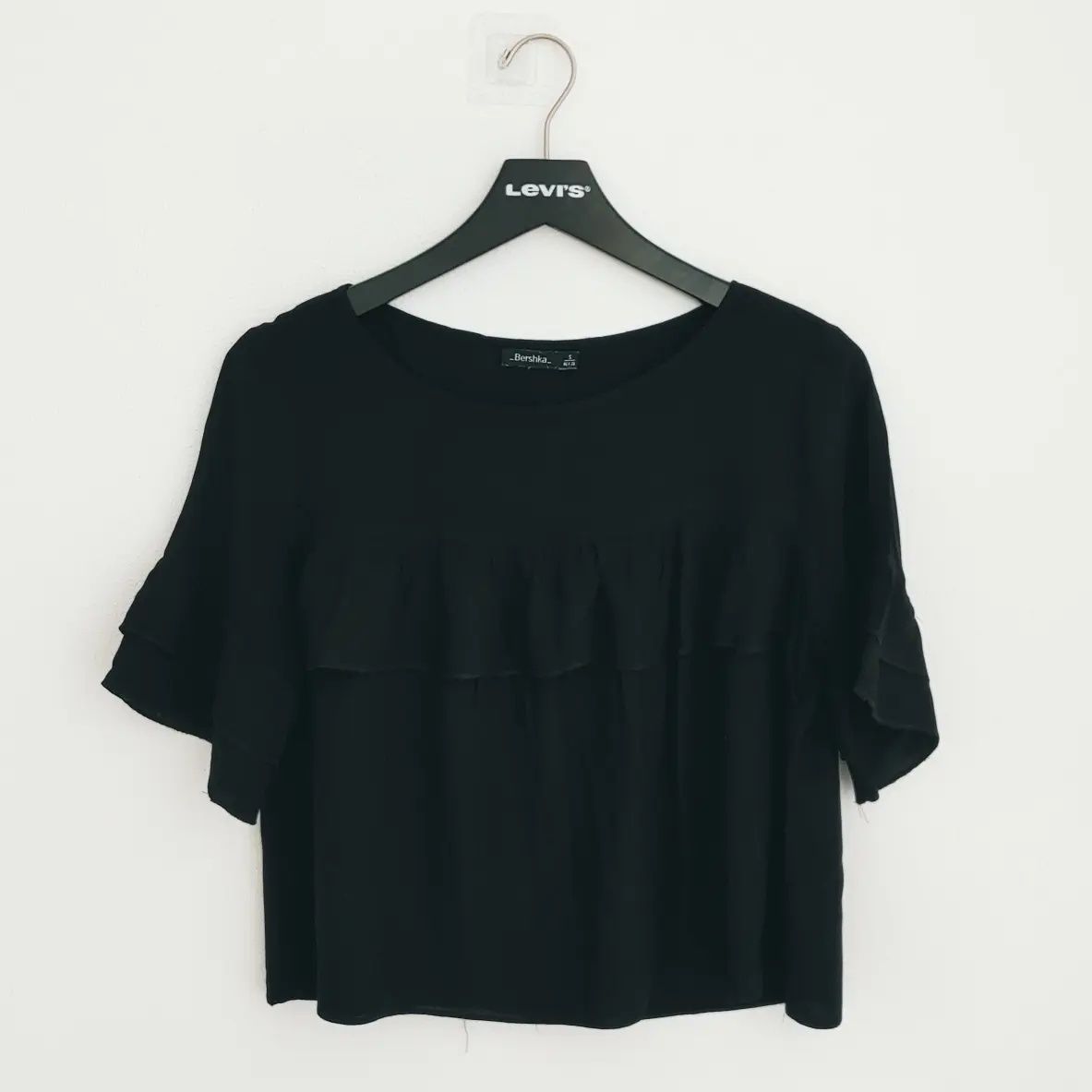 Blusa preta, Bershka, tamanho S, como nova