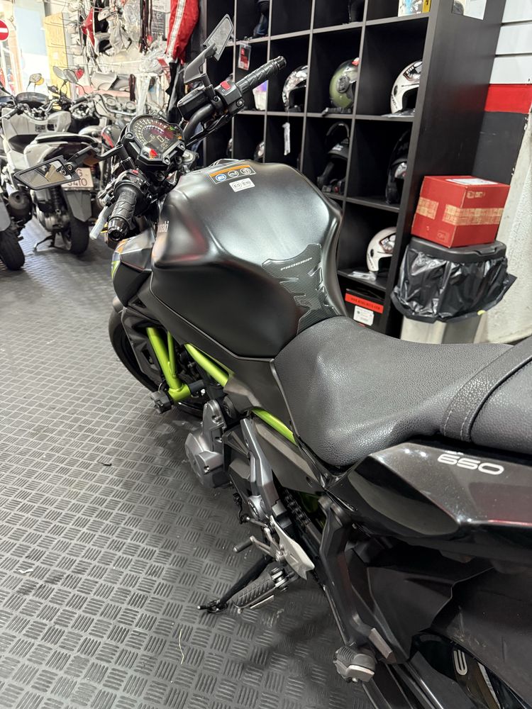 Kawasaki semi nova