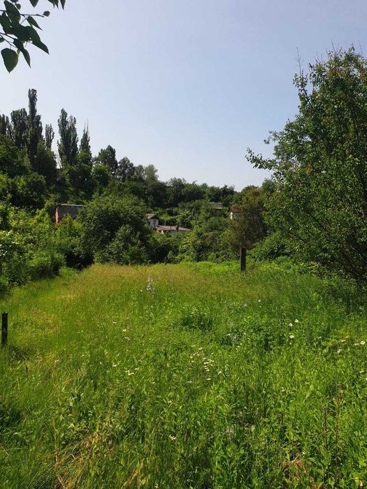 Продаж земельної ділянки з дачним будинком (Сухий яр)